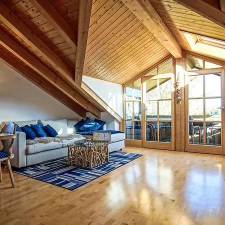 Apartment Luxury Living Near Weissensee +balcony +netflix Fussen