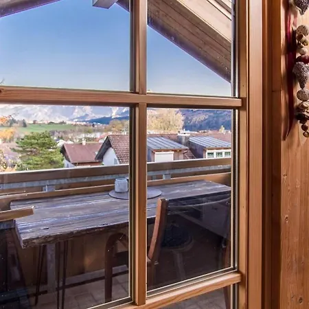 Luxury Living Near Weissensee +balcony +netflix Apartment Fussen